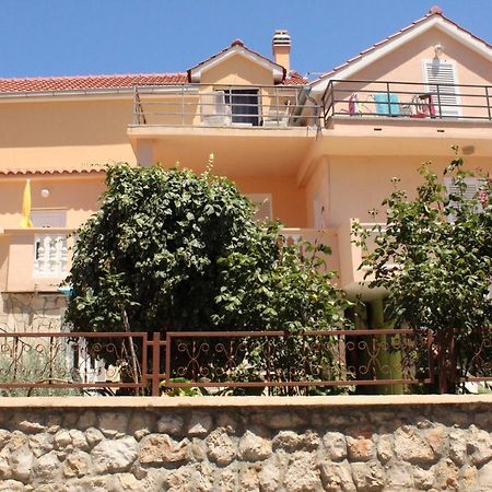 Apartman Tisno Zewnętrze zdjęcie