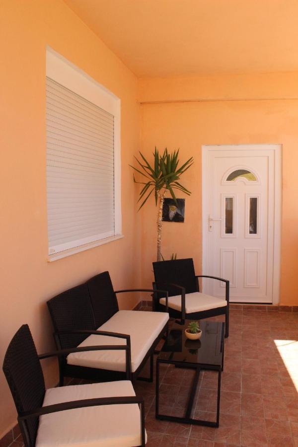 Apartman Tisno Zewnętrze zdjęcie