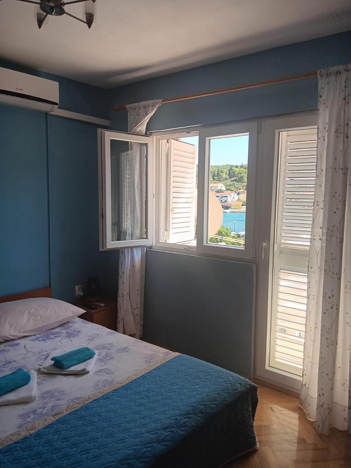 Apartman Tisno Zewnętrze zdjęcie