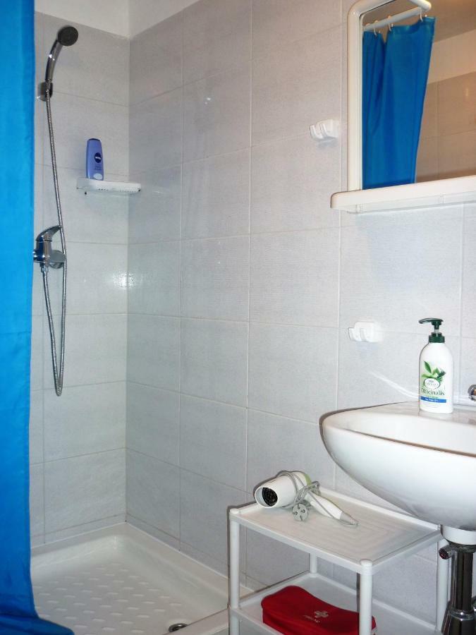 Apartman Tisno Zewnętrze zdjęcie